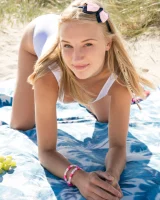 Met Art - 07-metart_beach-picnic_beti_high_0007