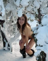 Nude in Russia - 08-241-309-012