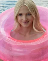 Showy Beauty - 72-showybeauty_0073