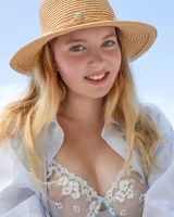 Showy Beauty - 08-nikoleta-sea-voyage-0008