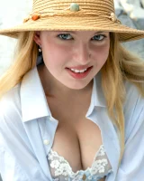 Showy Beauty - 10-nikoleta-sea-voyage-0010