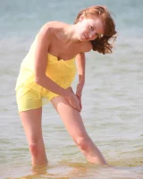 Skokoff - 29-archi-flying-on-the-beach-034