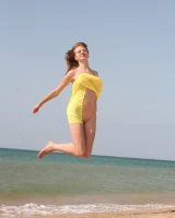 Skokoff - 37-archi-flying-on-the-beach-044