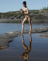 Stunning 18 - 02-0002