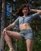 We Are Hairy - 23-Kirina_OutdoorTreeStripping_023