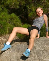 We Are Hairy - 03-TanyaS_Mountains_003